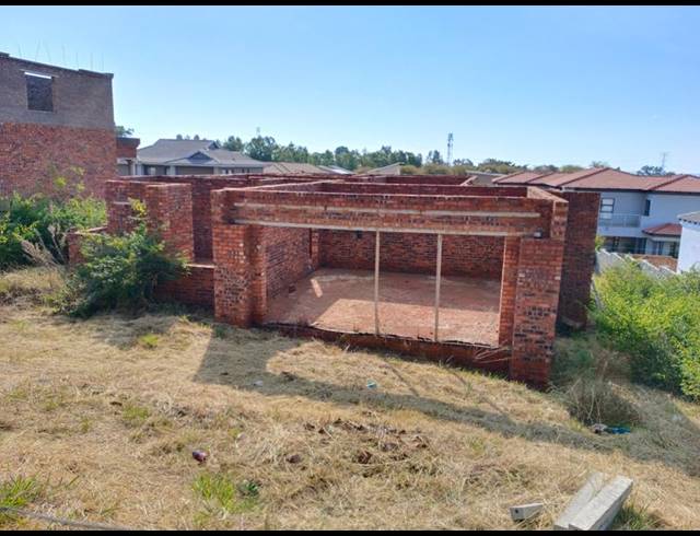 0 BEDROOM HOUSE FOR SALE IN MAGALIESBERG COUNTRY ESTATE